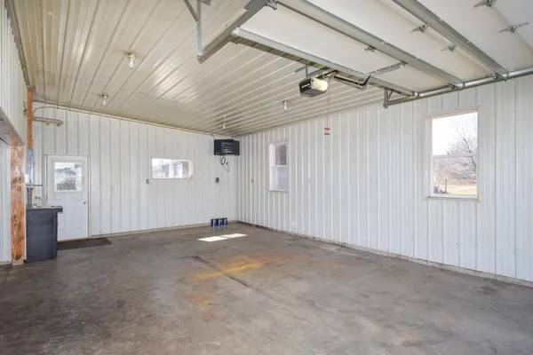 $300,000 | 304 5th Avenue North, Brownton, MN 55312