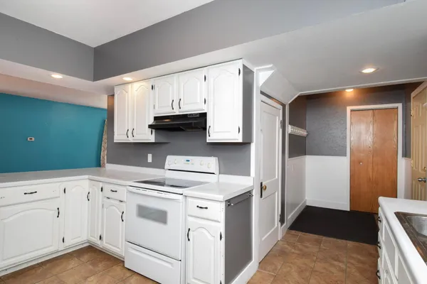 $300,000 | 304 5th Avenue North, Brownton, MN 55312