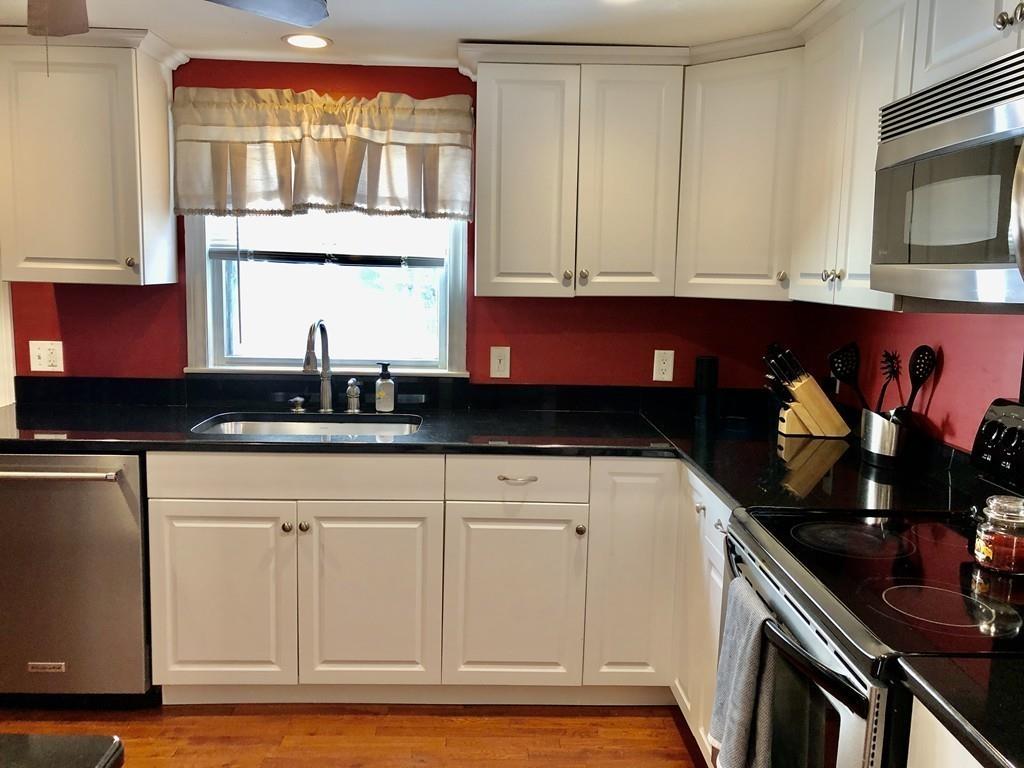 342 Webster Street Hanover, MA 02339 - Photo 7 of 21 Gallery Image 7