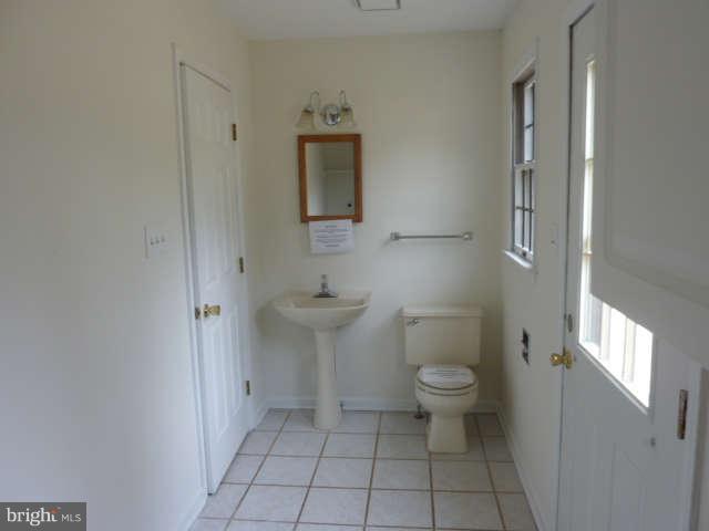 460 Quarry Road Bunker Hill, WV 25413 - Photo 9 of 14 Bath