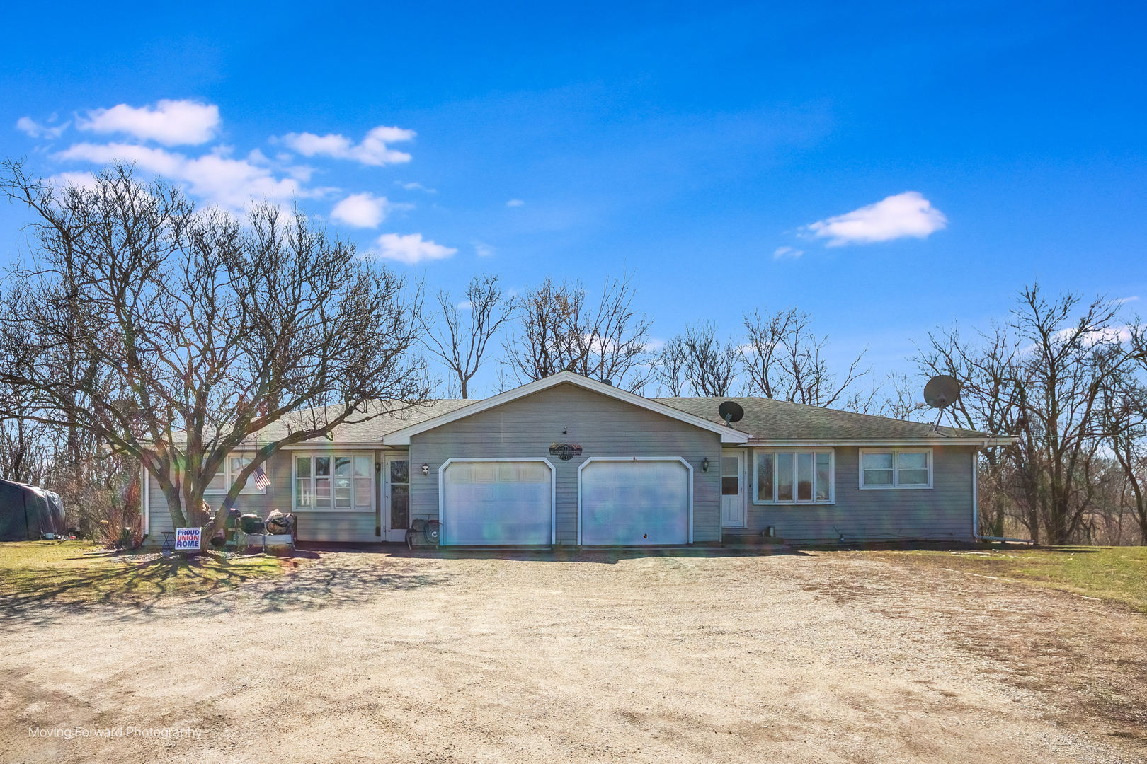 40w791 Big Timber Road Hampshire, IL 60140 - Photo 4 of 67 a front view of a house with a yard