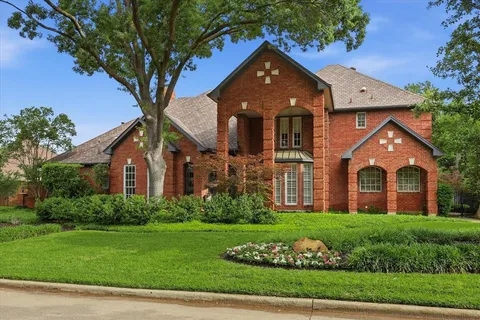 $1,395,000 | 4823 Spyglass Drive, Dallas, TX 75287