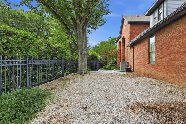 $1,395,000 | 4823 Spyglass Drive, Dallas, TX 75287