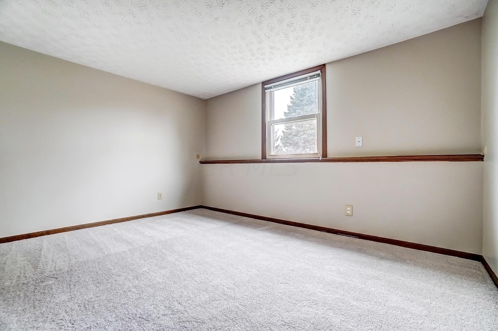 91 Lawrence Road Westerville, OH 43081 - Photo 36 of 50 041