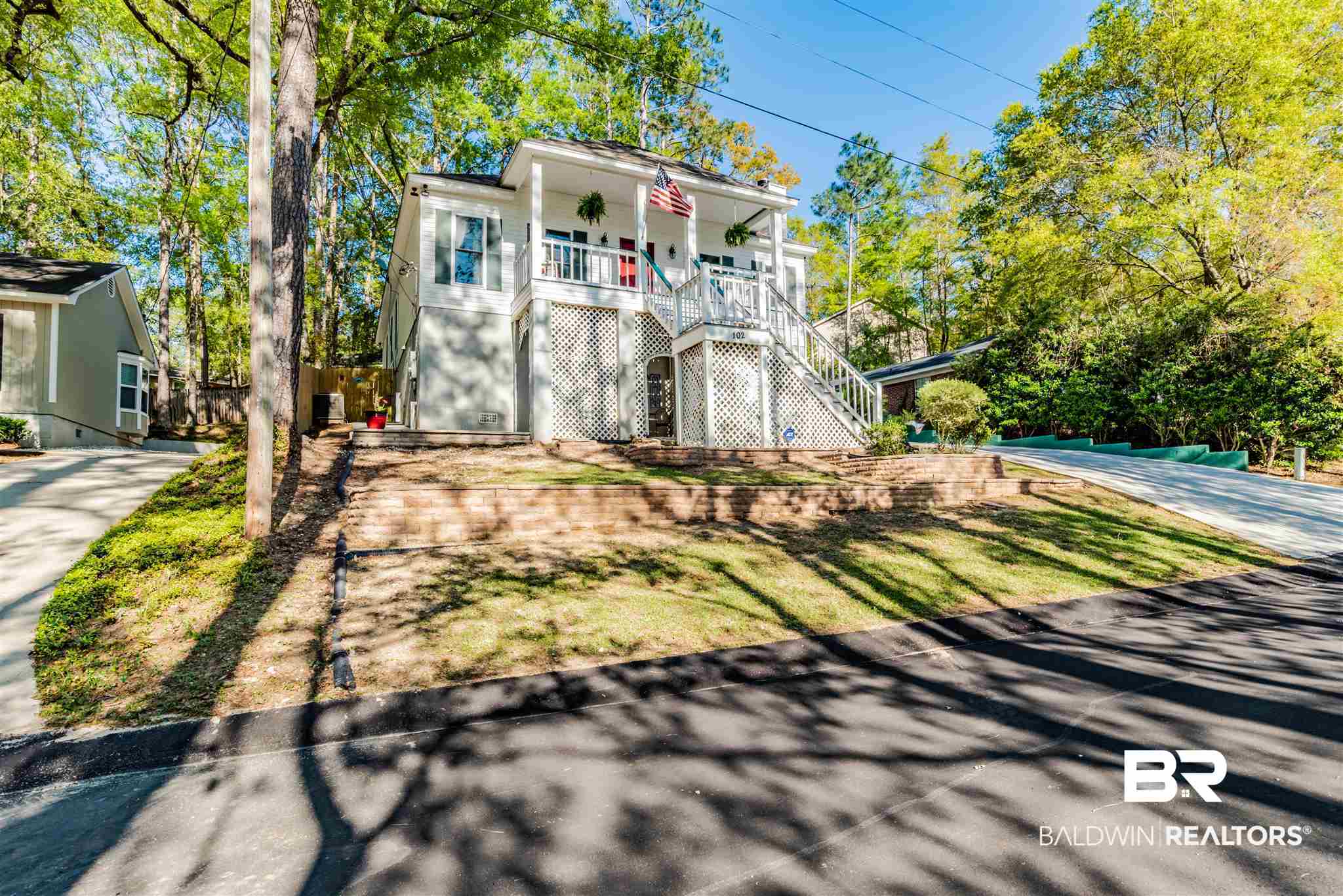 102 Creekside Drive Daphne, AL 36526 - Photo 3 of 34