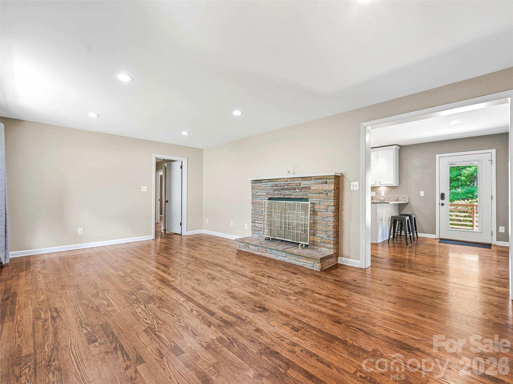 66 Hampden Road Asheville, NC 28805 - Photo 6 of 43