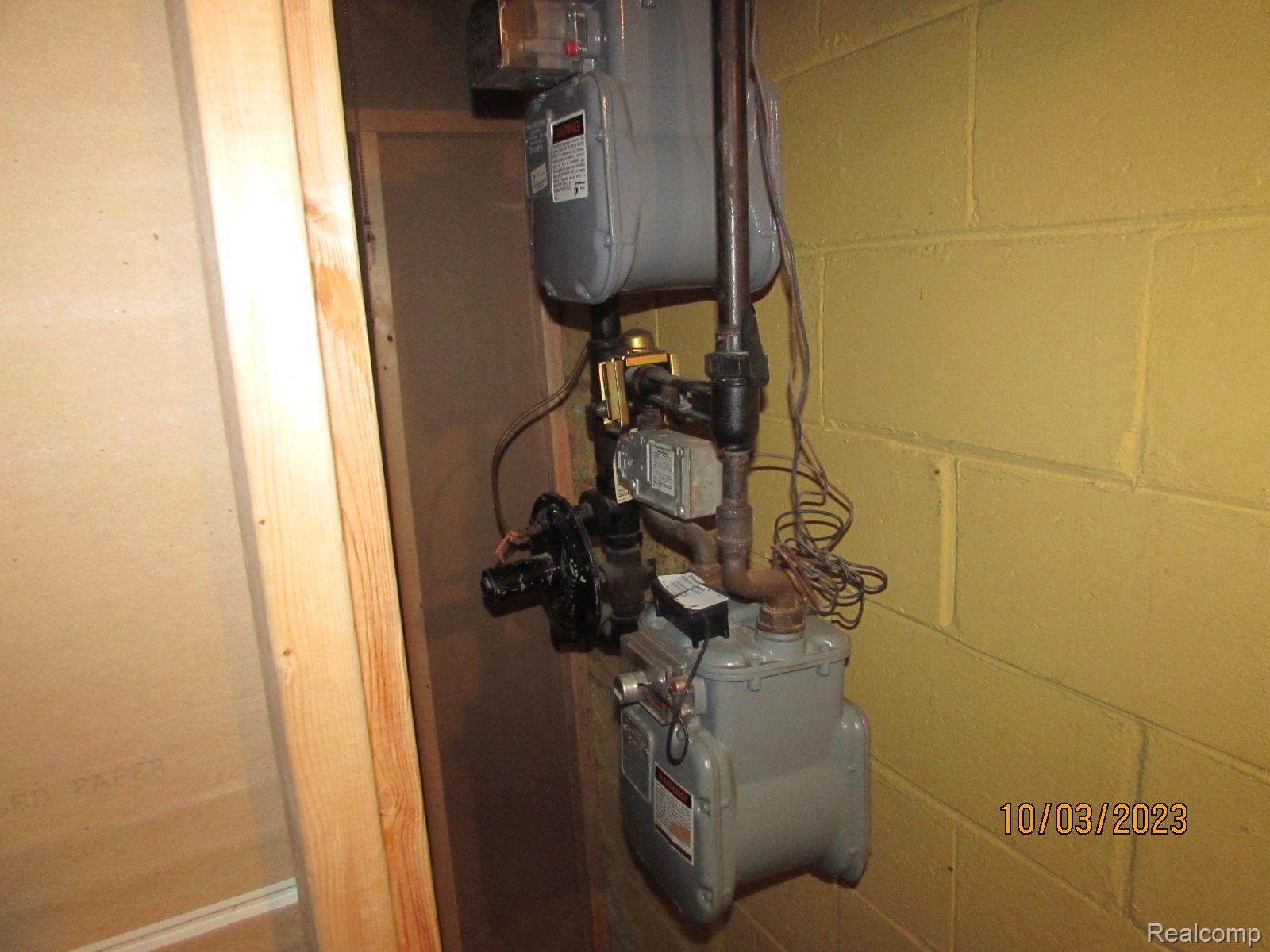 5574-76 Devonshire Road Detroit, MI 48224 - Photo 27 of 53 Gallery Image 27