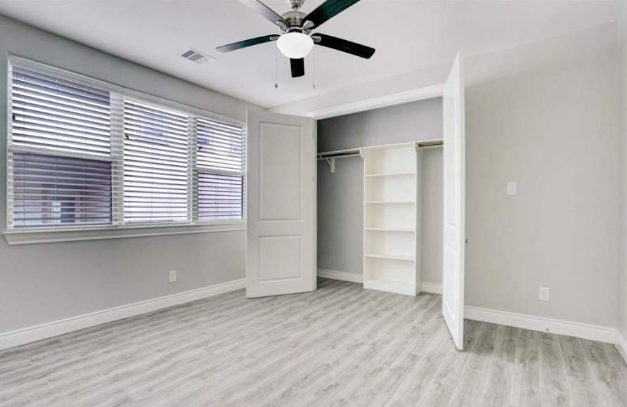 8907 Spring Knoll Forest Drive Houston, TX 77080 - Photo 17 of 21 Secondary bedroom walk-in closet