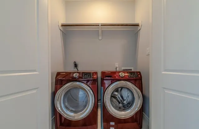 $379,000 | 8907 Spring Knoll Forest Drive, Houston, TX 77080