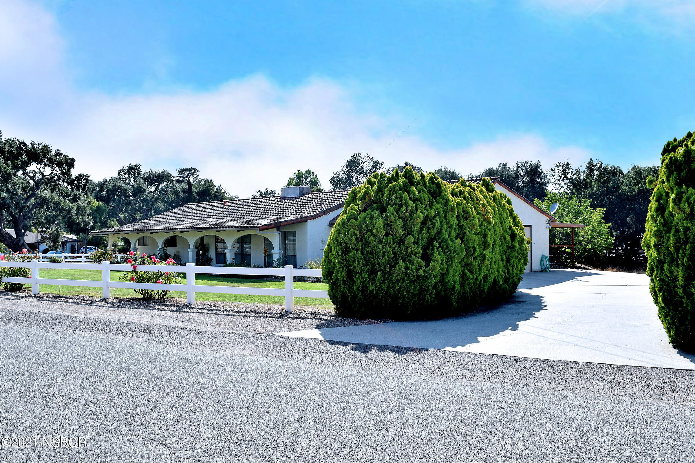 927 Old Ranch Road Solvang, CA 93463 - Photo 3 of 22 927OldRanchRoad#3