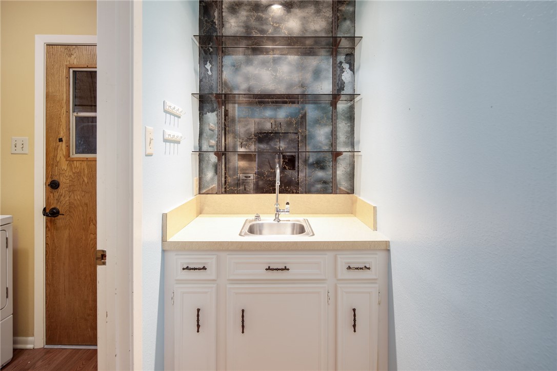 3508 Broad Oak Circle Bryan, TX 77802 - Photo 12 of 24