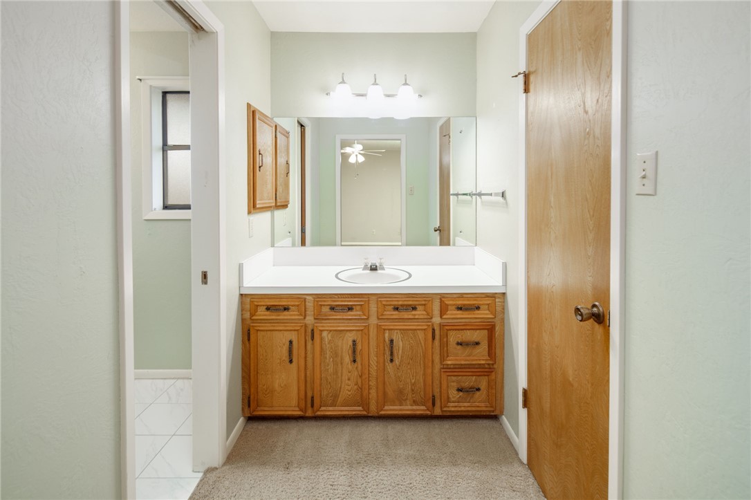 3508 Broad Oak Circle Bryan, TX 77802 - Photo 15 of 24