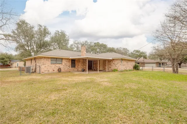 $2,400 | 3508 Broad Oak Circle, Bryan, TX 77802