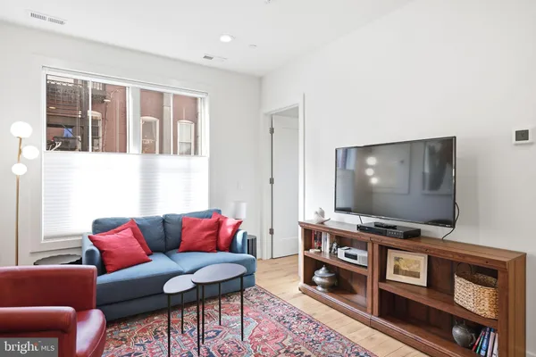 $3,250 | 1775 Swann Street Northwest, Unit 102, Washington, DC 20009