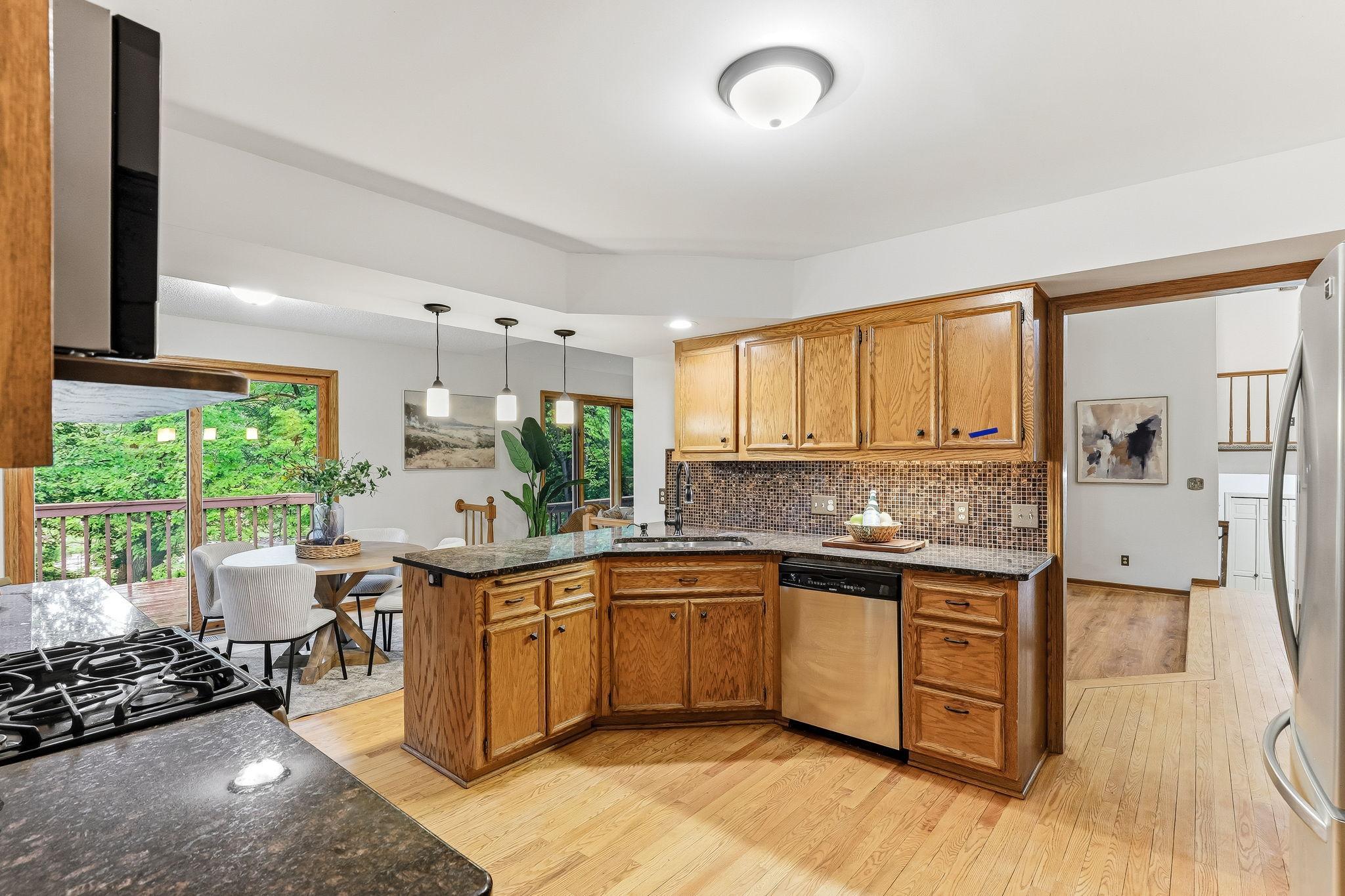 4211 Redding Ridge Drive Minnetonka, MN 55345 - Photo 12 of 46