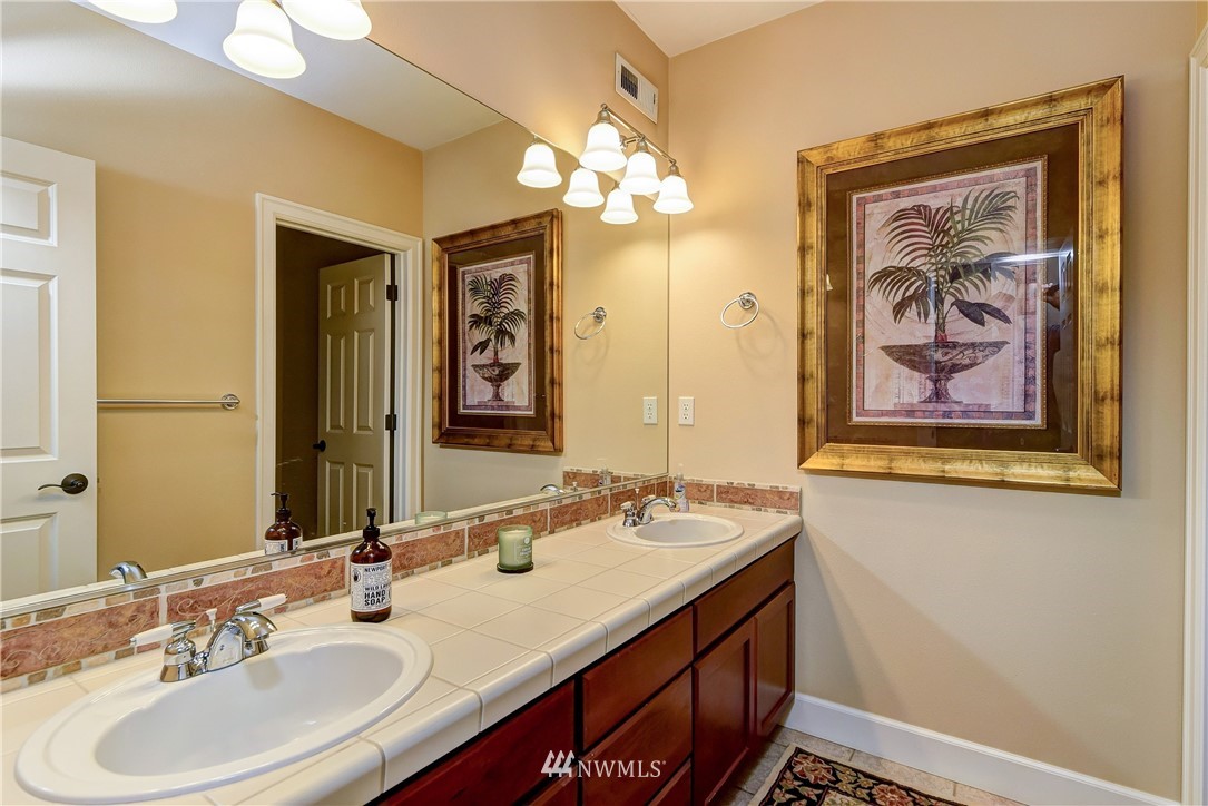 16628 Southeast 161st Street Renton, WA 98058 - Photo 19 of 25 Gallery Image 19