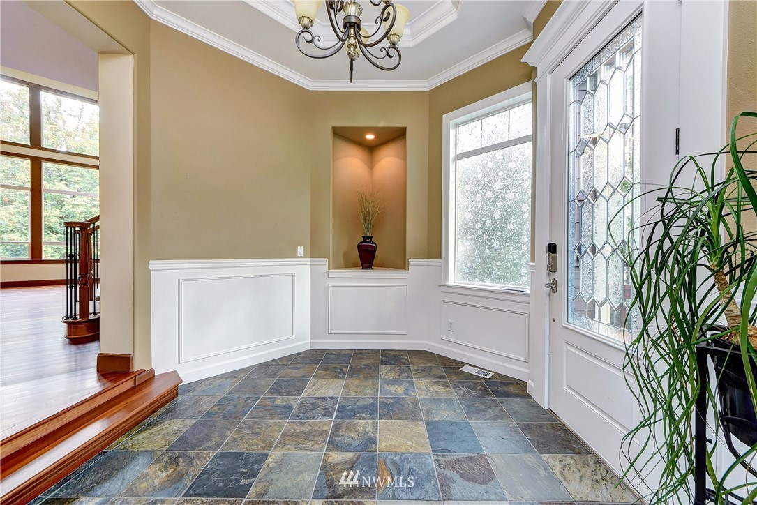 16628 Southeast 161st Street Renton, WA 98058 - Photo 4 of 25 Gallery Image 4