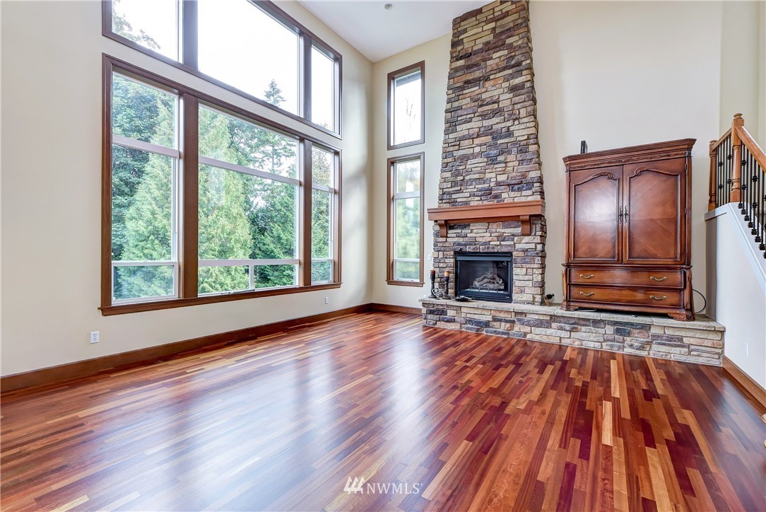 16628 Southeast 161st Street Renton, WA 98058 - Photo 8 of 25 Gallery Image 8