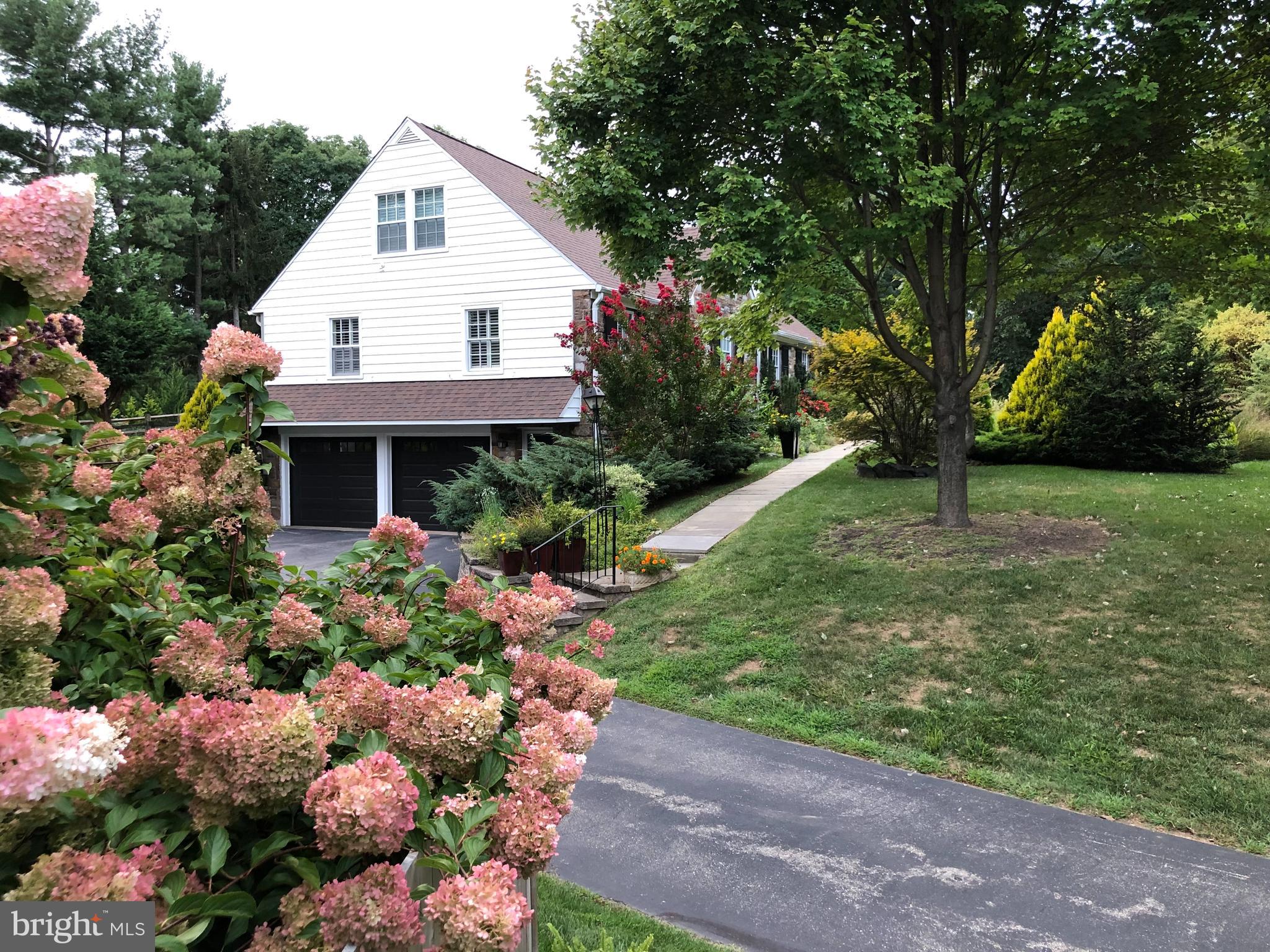 1522 Old Gulph Road Villanova, PA 19085 - Photo 2 of 36