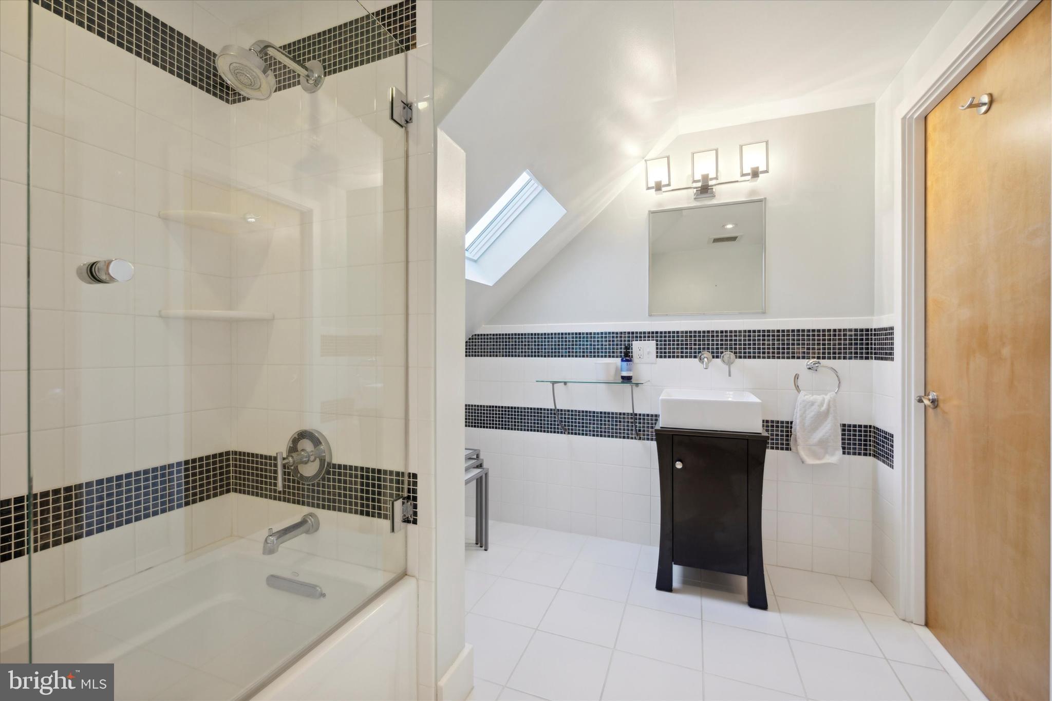 1522 Old Gulph Road Villanova, PA 19085 - Photo 24 of 36