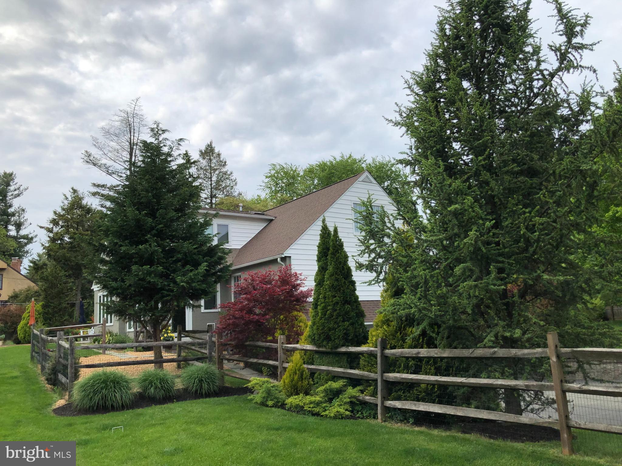 1522 Old Gulph Road Villanova, PA 19085 - Photo 3 of 36