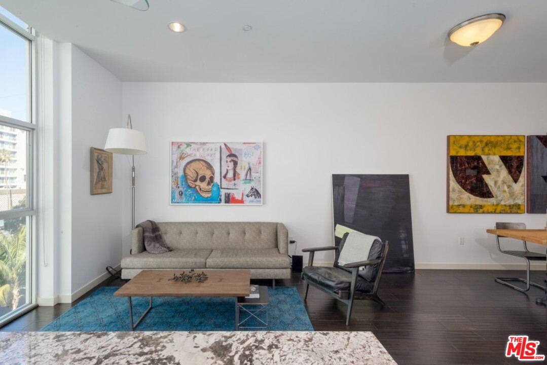 3119 Vía Dolce, Unit 304 Marina del Rey, CA 90292 - Photo 13 of 37