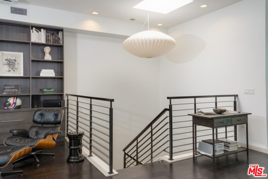 3119 Vía Dolce, Unit 304 Marina del Rey, CA 90292 - Photo 18 of 37