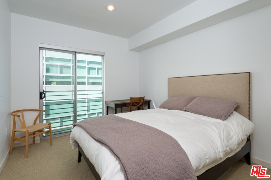 3119 Vía Dolce, Unit 304 Marina del Rey, CA 90292 - Photo 24 of 37
