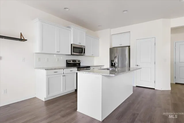 $464,900 | 1885 North Justin Avenue, Meridian, ID 83646