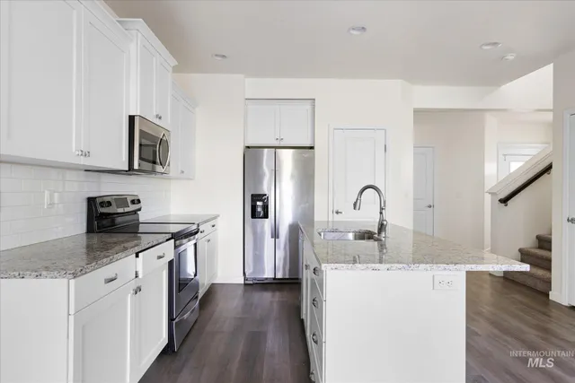 $464,900 | 1885 North Justin Avenue, Meridian, ID 83646