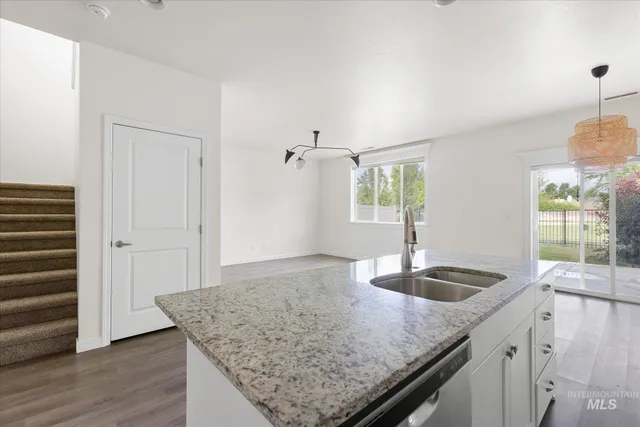 $464,900 | 1885 North Justin Avenue, Meridian, ID 83646