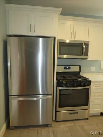 $1,800 | 1725 James Street, Unit 1, Syracuse, NY 13206