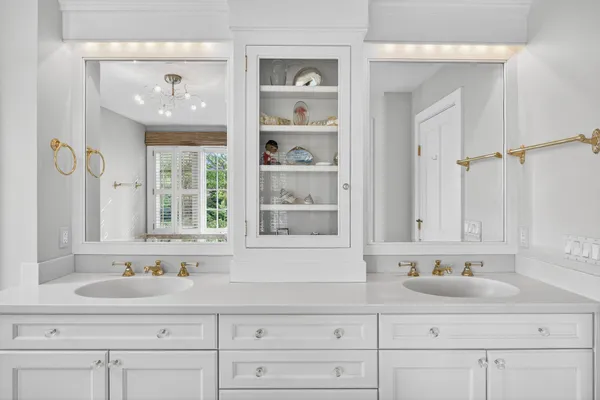 $7,595,000 | 40 Point Road, North Falmouth, MA 02556