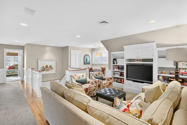 $7,595,000 | 40 Point Road, North Falmouth, MA 02556