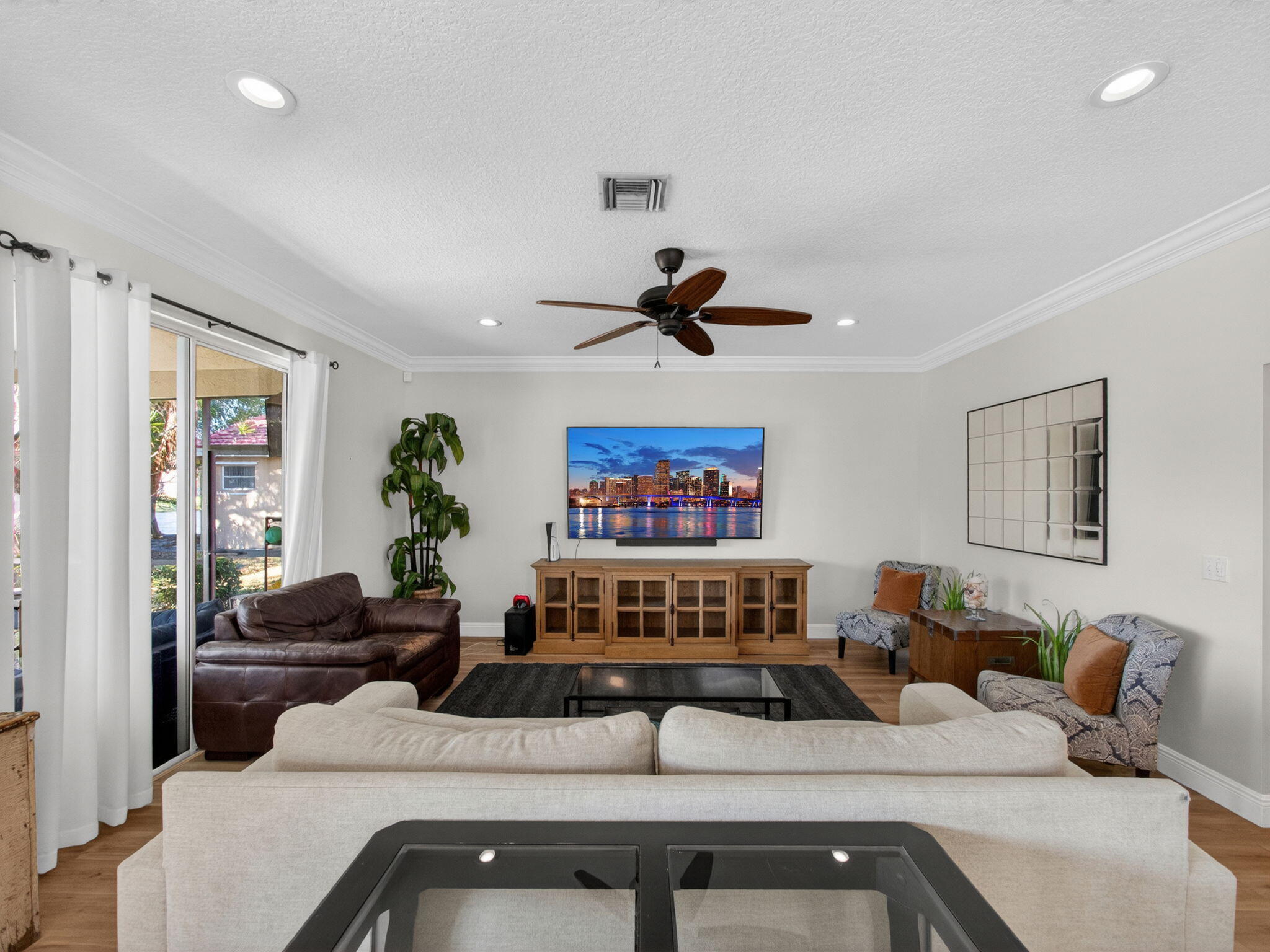 8905 Spring Valley Drive Boynton Beach, FL 33472 - Photo 12 of 39 38-web-or-mls-029