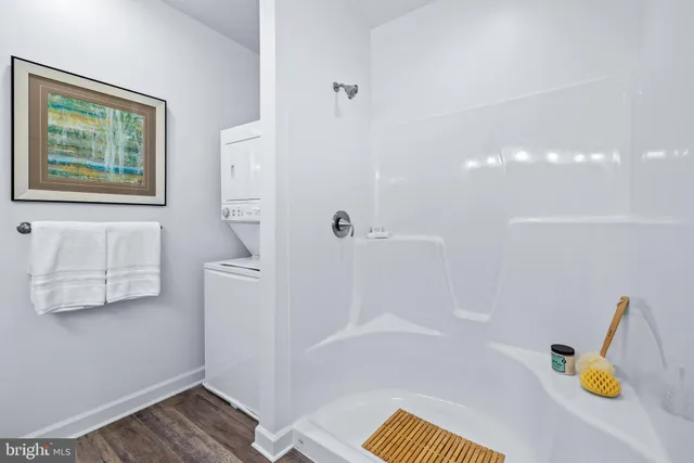 a bathroom with a tub