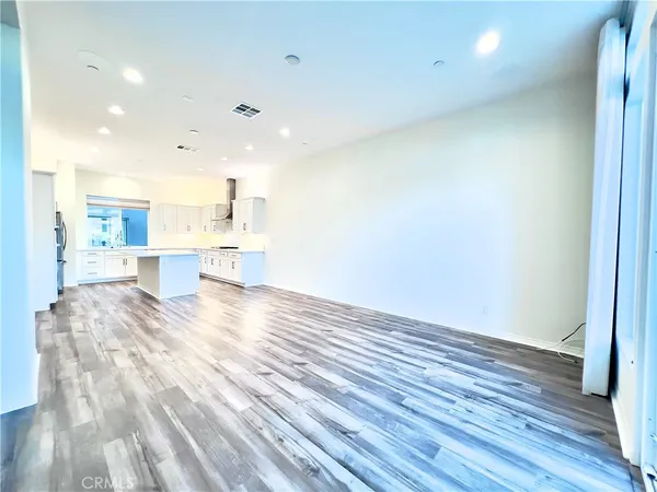 $4,375 | 110 Keeper, Irvine, CA 92618