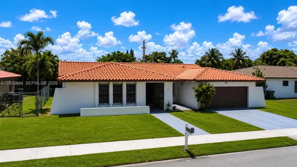 $790,000 | 1330 Southwest 126th Place, Miami, FL 33184