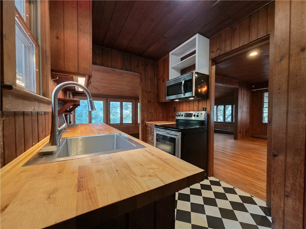 150 Plum Point Road North Kingstown, RI 02874 - Photo 16 of 49