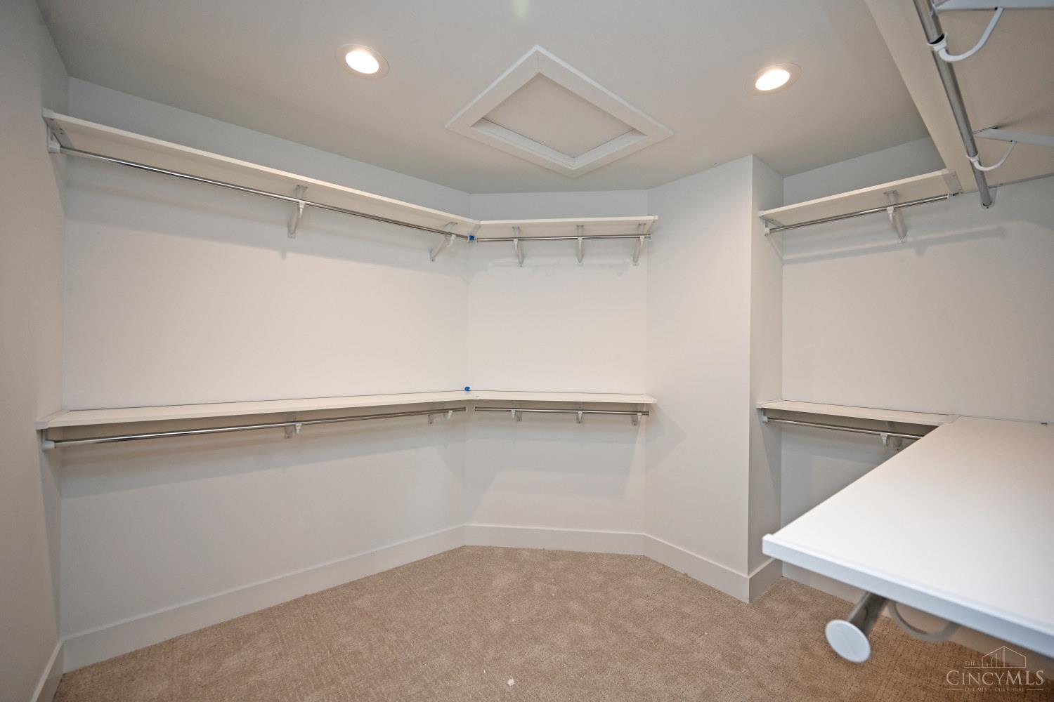 8639 Weller Road Montgomery, OH 45249 - Photo 41 of 61 Gallery Image 41