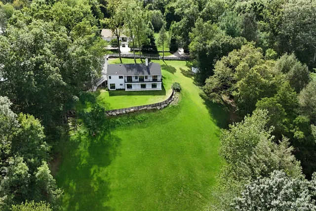 $2,474,000 | 30 Cavalry Road, Westport, CT 06880