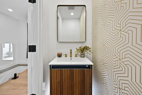 $2,474,000 | 30 Cavalry Road, Westport, CT 06880