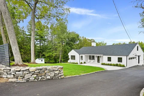 $2,474,000 | 30 Cavalry Road, Westport, CT 06880