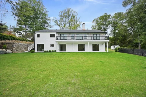 $2,474,000 | 30 Cavalry Road, Westport, CT 06880