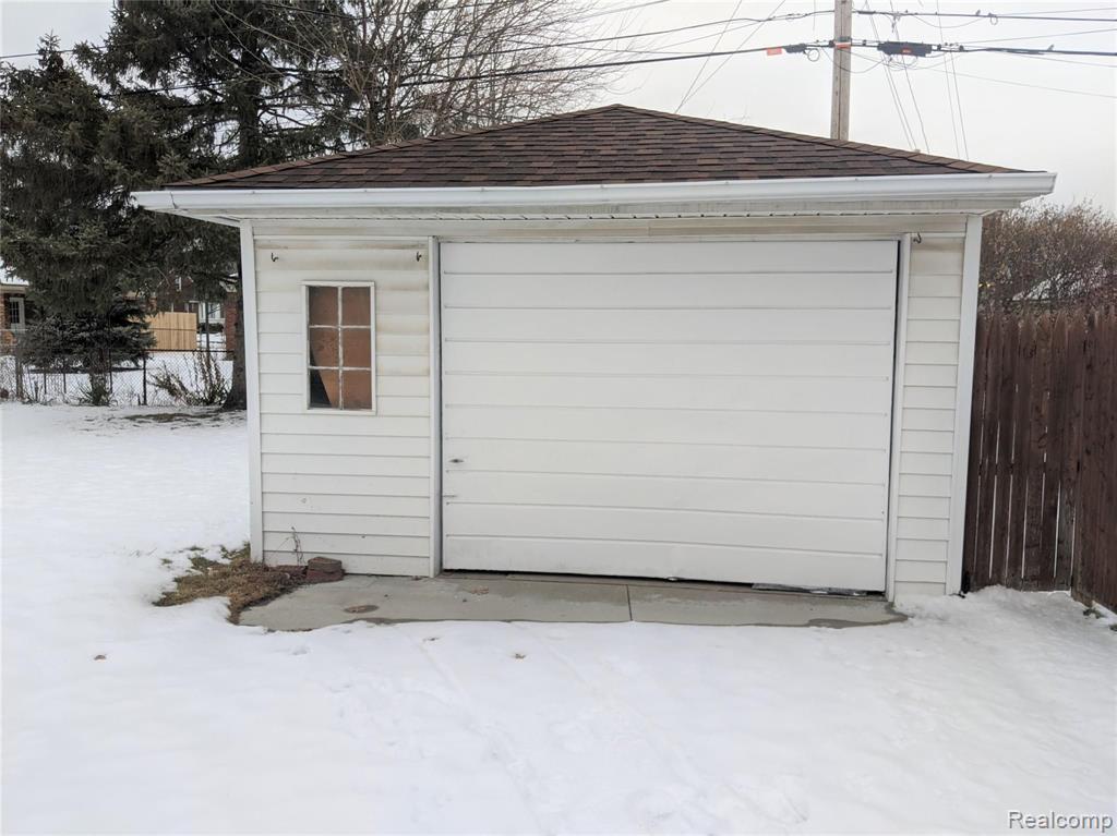 7239 Edward Avenue Center Line, MI 48015 - Photo 27 of 28