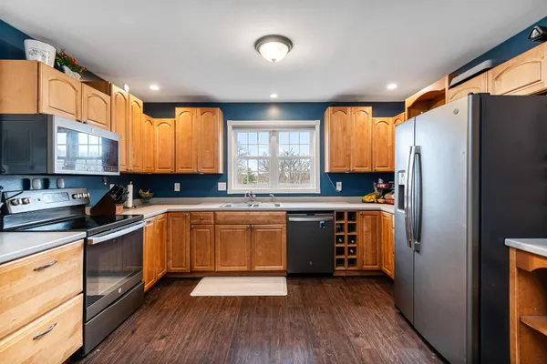 $439,900 | 2 Glen Ridge Lane, Swanton, VT 05478