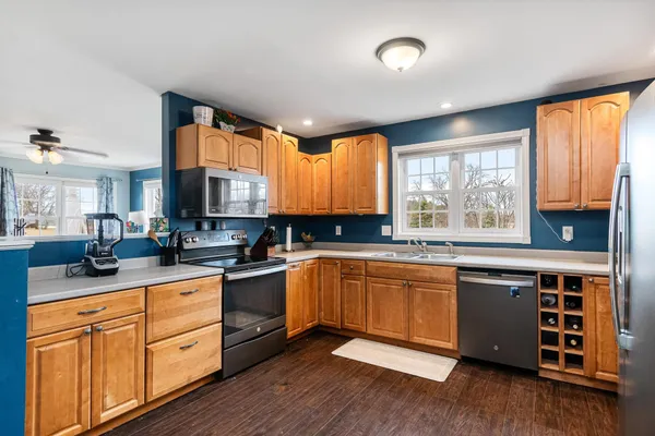 $439,900 | 2 Glen Ridge Lane, Swanton, VT 05478