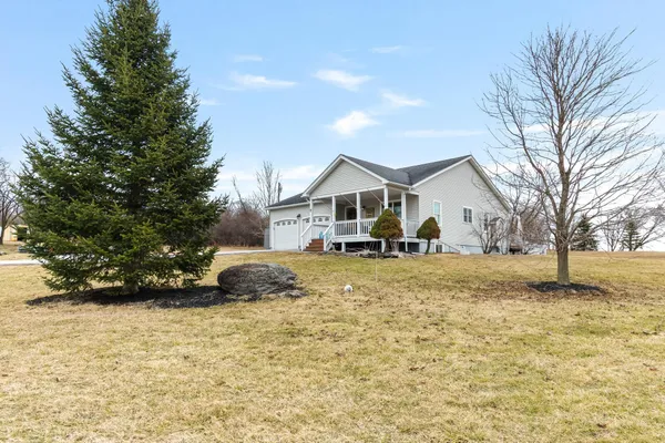 $439,900 | 2 Glen Ridge Lane, Swanton, VT 05478