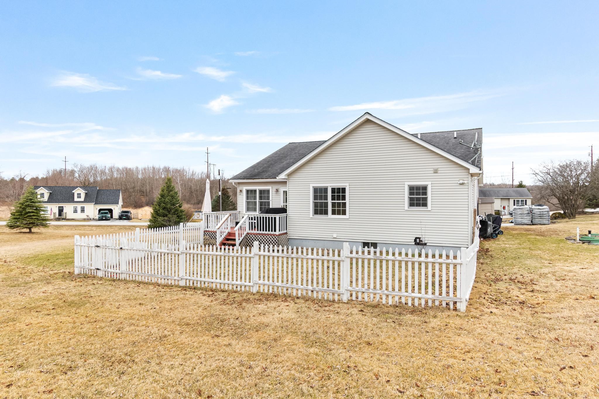 2 Glen Ridge Lane Swanton, VT 05478 - Photo 7 of 44