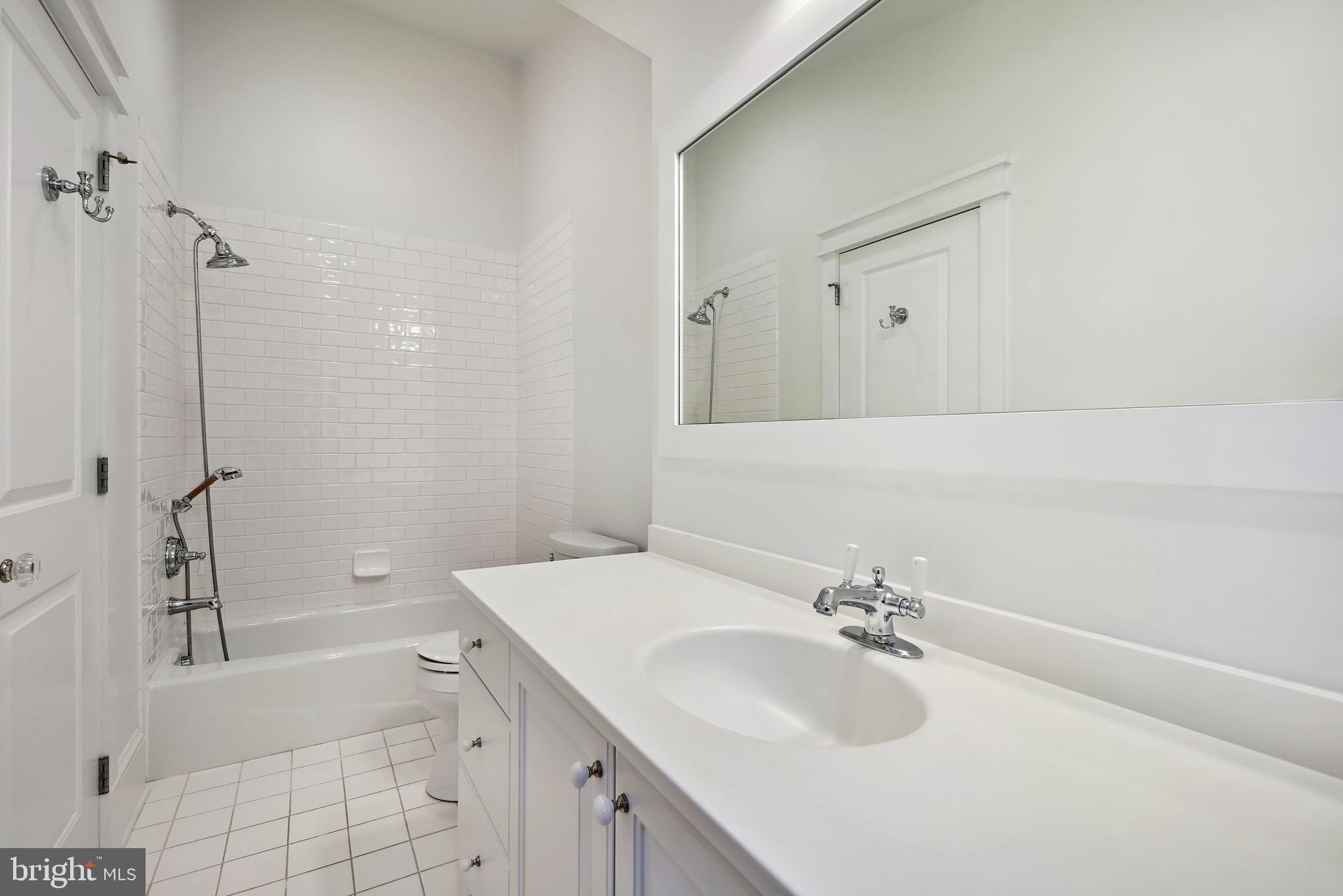7904 Glenbrook Road Bethesda, MD 20814 - Photo 23 of 33 Bedroom 2 En-Suite Bathroom